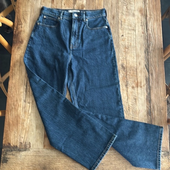 EVERLANE The Way High Jean in Vintage Indigo - Picture 4 of 7